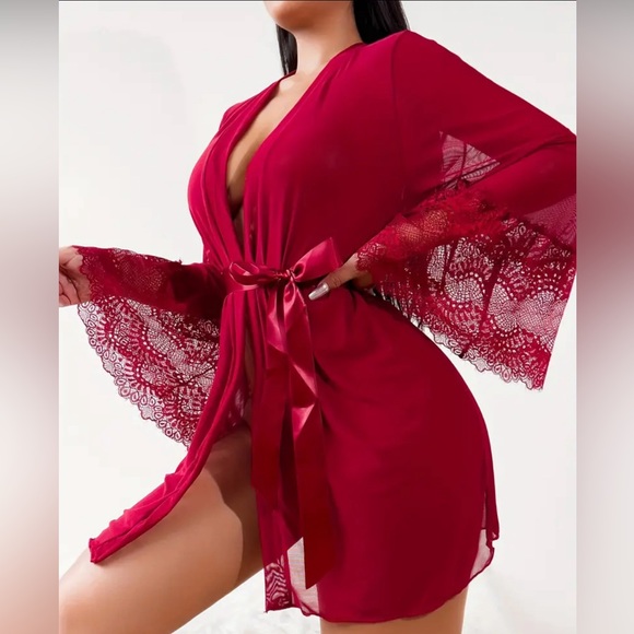 Deep red Robe with matching panties - Picture 3 of 3